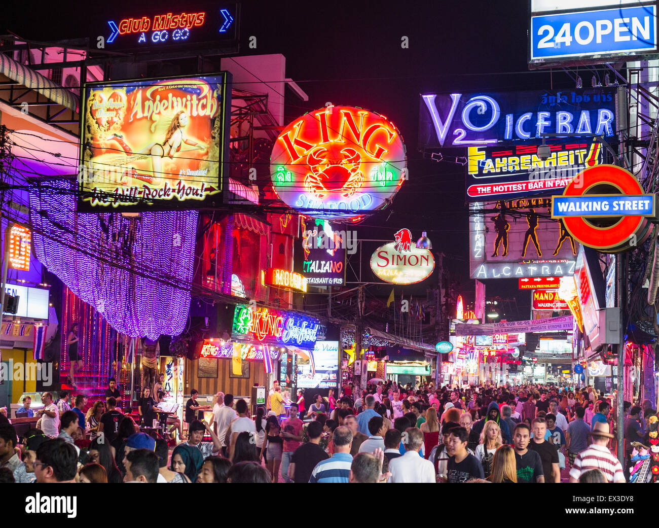 Walking Street Fußgängerzone, Nachtleben, Bars, Diskotheken, Neon Schilder, Pattaya, Chon Buri Provinz, Thailand Stockfoto