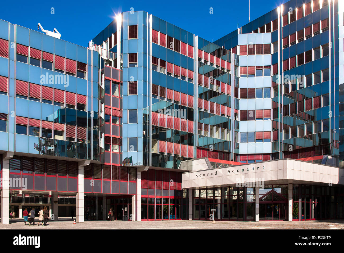 LUX, Luxemburg, Luxemburg-Stadt, das Generalsekretariat des Europäischen Parlaments auf dem Plateau Kirchberg, Konrad Adenaue Stockfoto