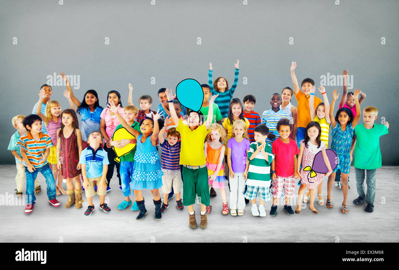 Multiethnische Kinder Lächeln Freude Freundschaft Konzept Stockfoto