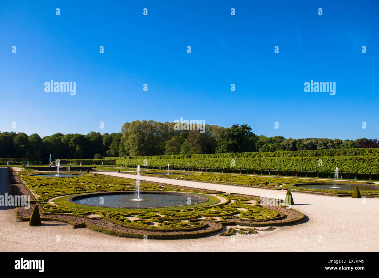 Europa, Deutschland, Nordrhein Westfalen, Schloss Augustusburg in Brühl bei Bonn, den barocken Schlossgarten auf der Suche nach Süden towar Stockfoto