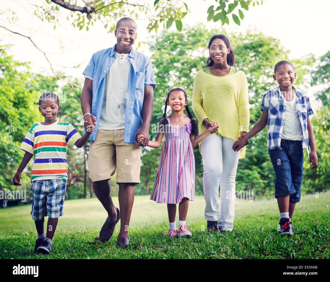 Afrikanische Familienglück Ferienkonzept Urlaub Aktivität Stockfoto