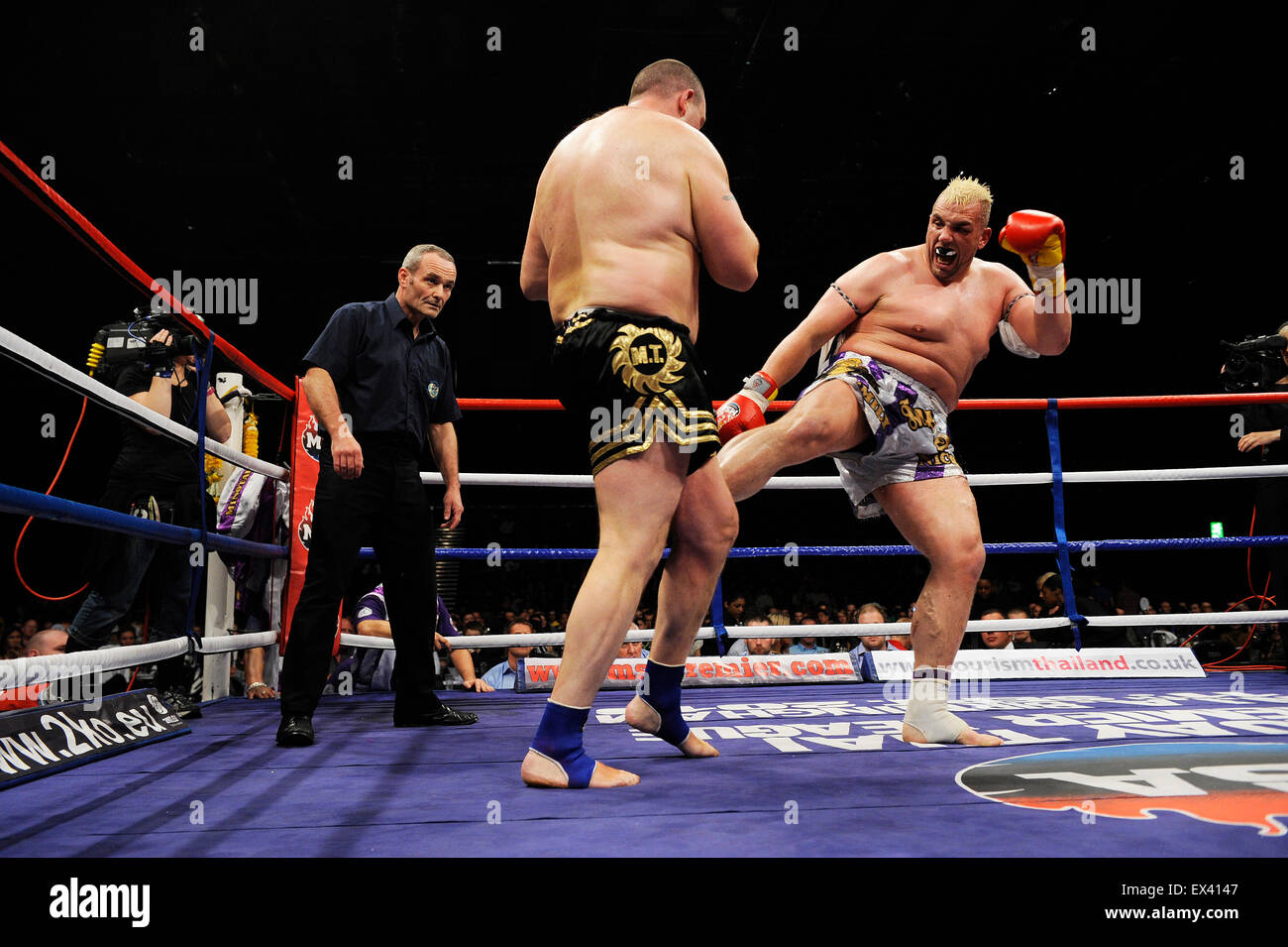 Muay Thai Kick-Box-Kampf Stockfoto