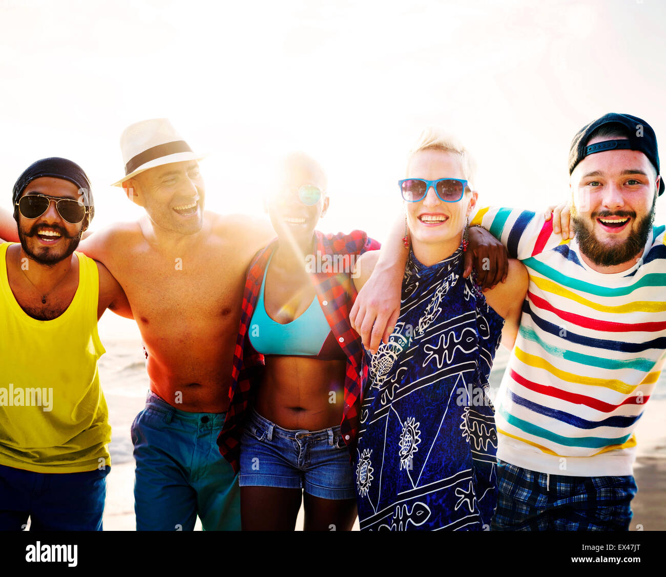 Freundschaft-Bonding-Entspannung-Sommer-Strand-Glück-Konzept Stockfoto