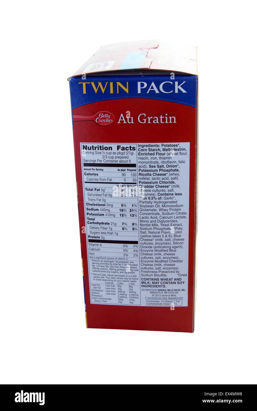 Ernährung-Label für eine Twin-Pack-Box von Betty Crocker Au Gratin Kartoffeln verteilt von General Mills Sales Inc., Minneapolis MN U Stockfoto