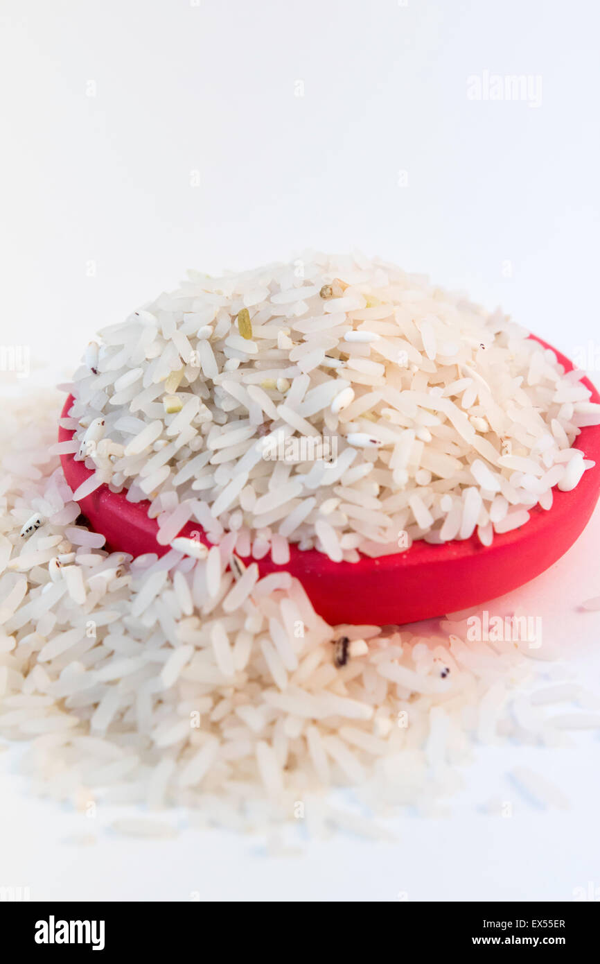 Korn Basmati Reis essen Ausschnitt Schüssel weiß gesunde closeup Stockfoto