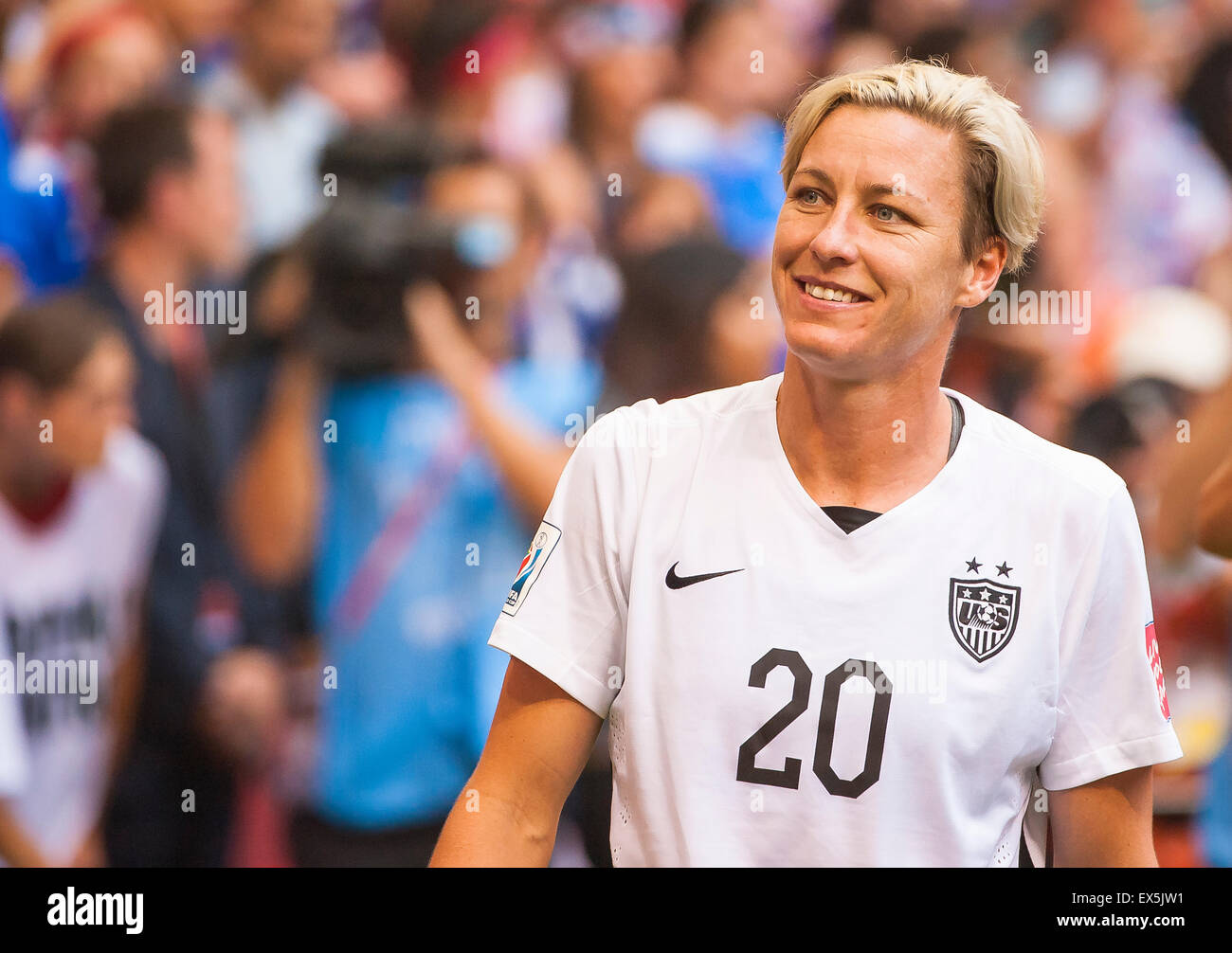 Vancouver, Kanada. 5. Juli 2015. Vereinigten Staaten vorwärts Abby Wambach (#20) Spaziergänge abseits des Platzes nach dem WM-Endspiel zwischen den USA und Japan bei der FIFA Frauen WM Kanada 2015 im BC Place Stadium. USA gewann mit 5: 2. © Matt Jacques/Alamy Live News Bildnachweis: Matt Jacques/Alamy Live-Nachrichten Stockfoto