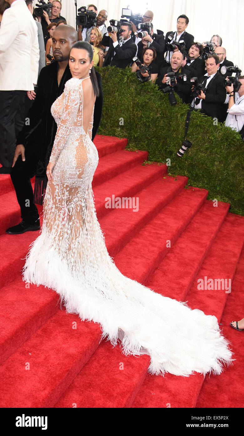 2015 traf Gala - Ankünfte mit: Kim Kardashian Where: New York City, New York, Vereinigte Staaten, wann: 4. Mai 2015 Stockfoto