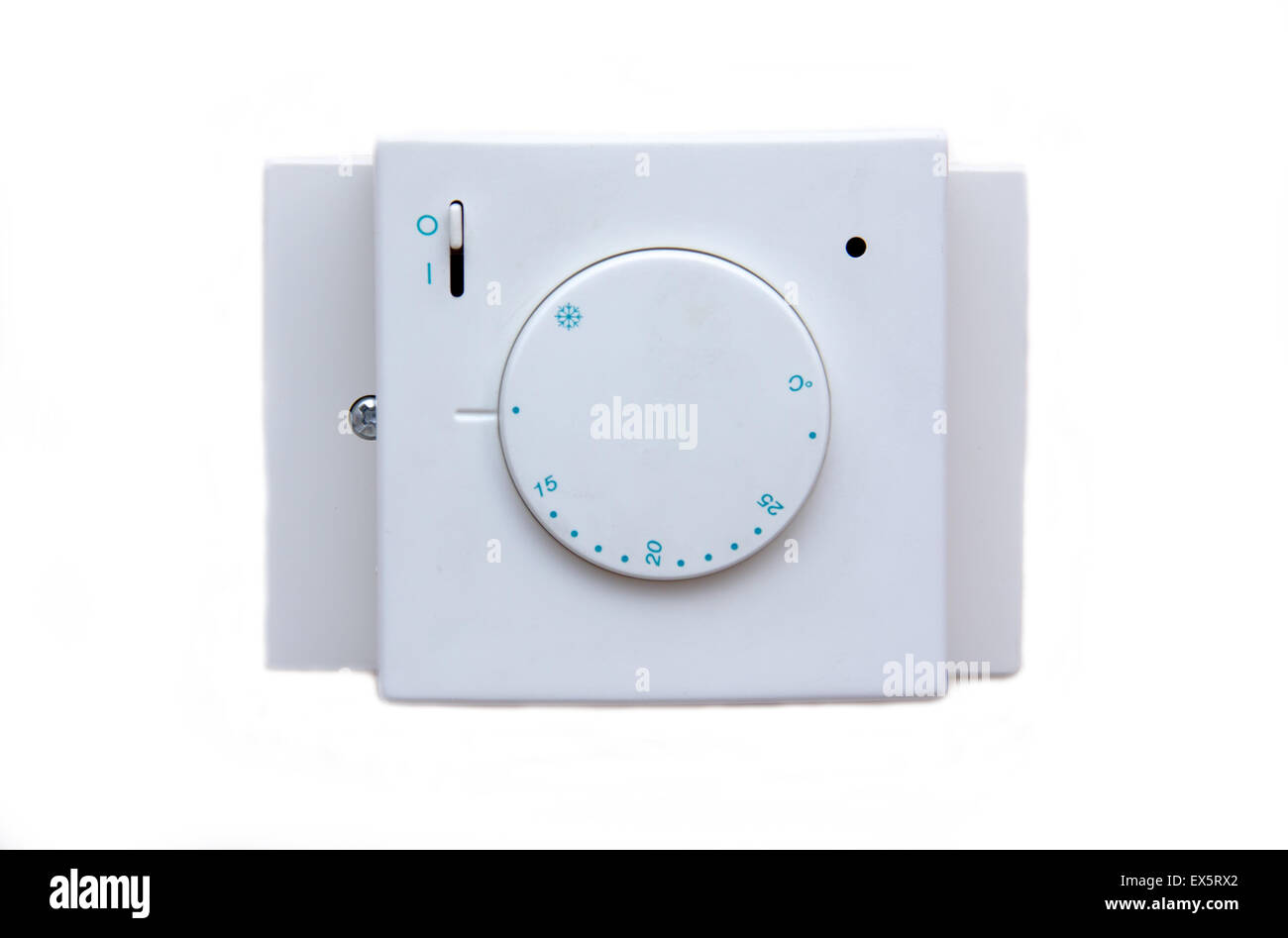 Temperaturregler auf weißem Hintergrund, von vorne gesehen Stockfoto