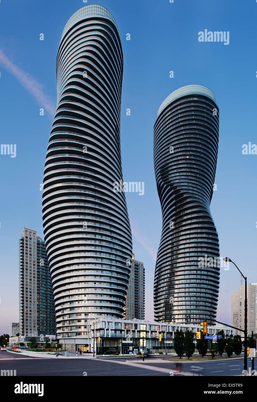 Absolute World Towers, auch bekannt als Marilyn Monroe Türme in Mississauga, Ontario von MAD Architekten Stockfoto