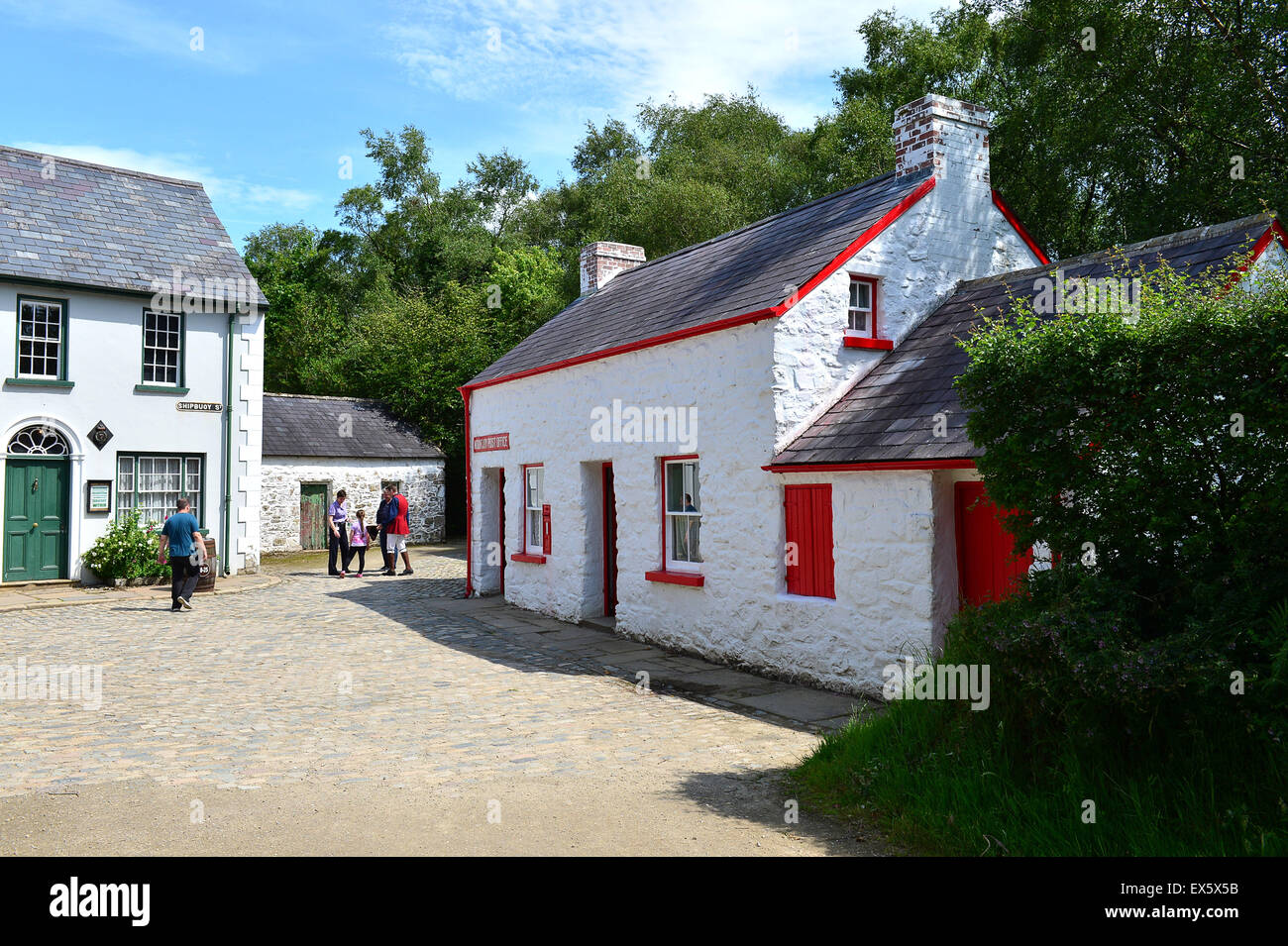 Alte irische Dorf Straßenszene in Ulster American Folk Park neu Stockfoto