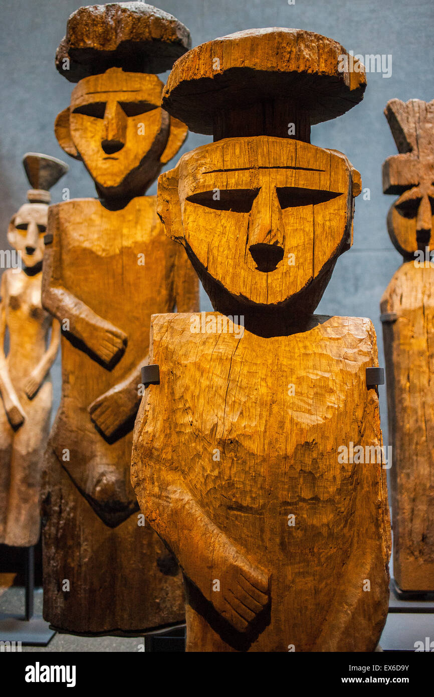 Chilenische Museum für präkolumbische Kunst. Chemamulles, Mapuche Grabbeigaben Statuen, Sala Chile Antes de Ser Chile (Chile vor Chile Ha Stockfoto