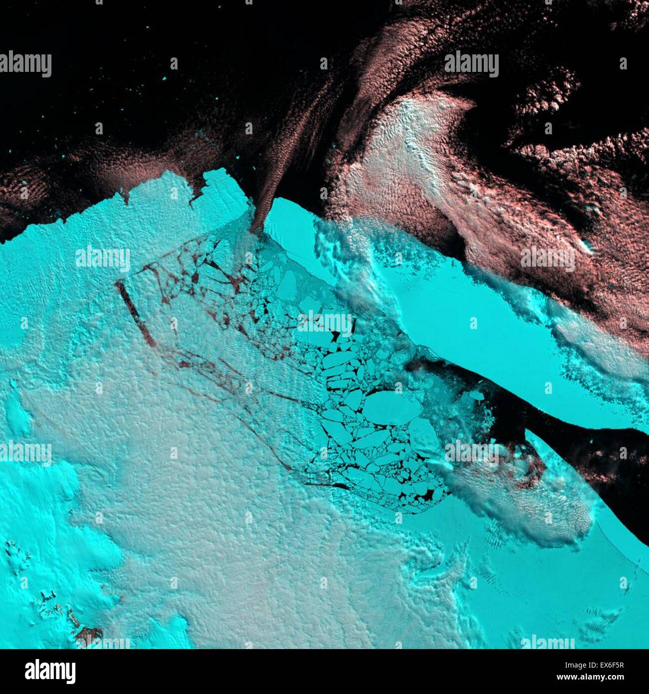 Ende 2004 begann die Wissenschaft gerade wegen eines Zusammenstoßes zwischen Eisberg B15-A, einst das größte schwimmende Objekt auf der Erde und der Drygalski Eis Zunge, 43-Meile (70 Kilometer) langen schwimmenden Ende David Glacier in der Antarktis Stockfoto
