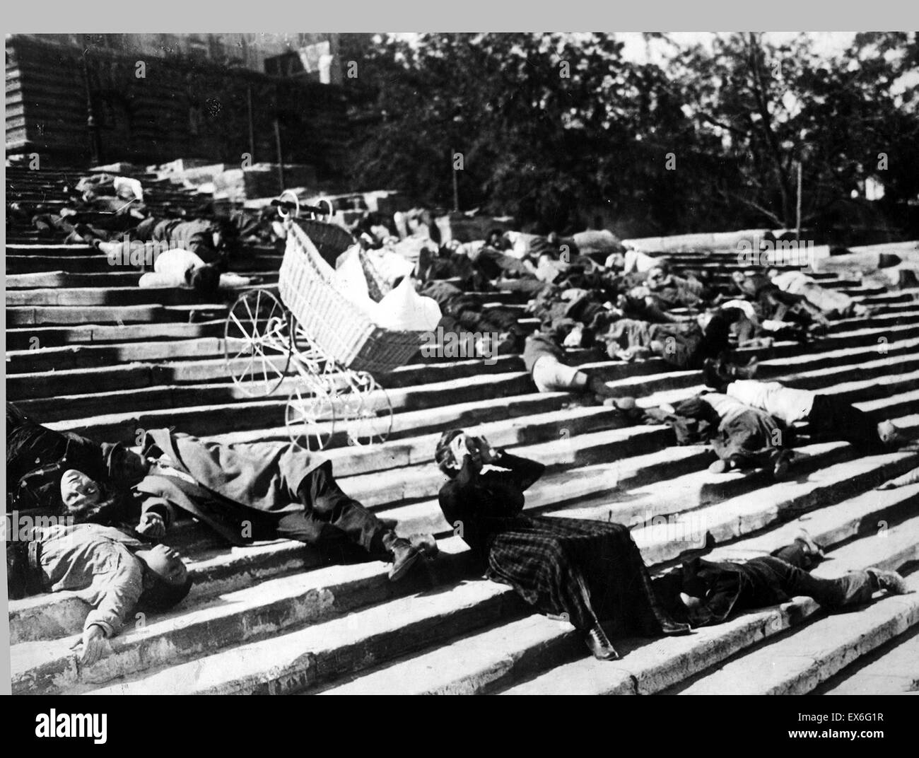 Panzerkreuzer Potemkin, ein Stummfilm 1925 unter der Regie von Sergei Eisenstein und von Mosfilm produziert. Es stellt eine dramatisierte Version von der Meuterei, die im Jahre 1905 aufgetreten sind, wenn die Besatzung des russischen Panzerkreuzer Potemkin gegen ihre Offiziere des TSV rebellierten Stockfoto