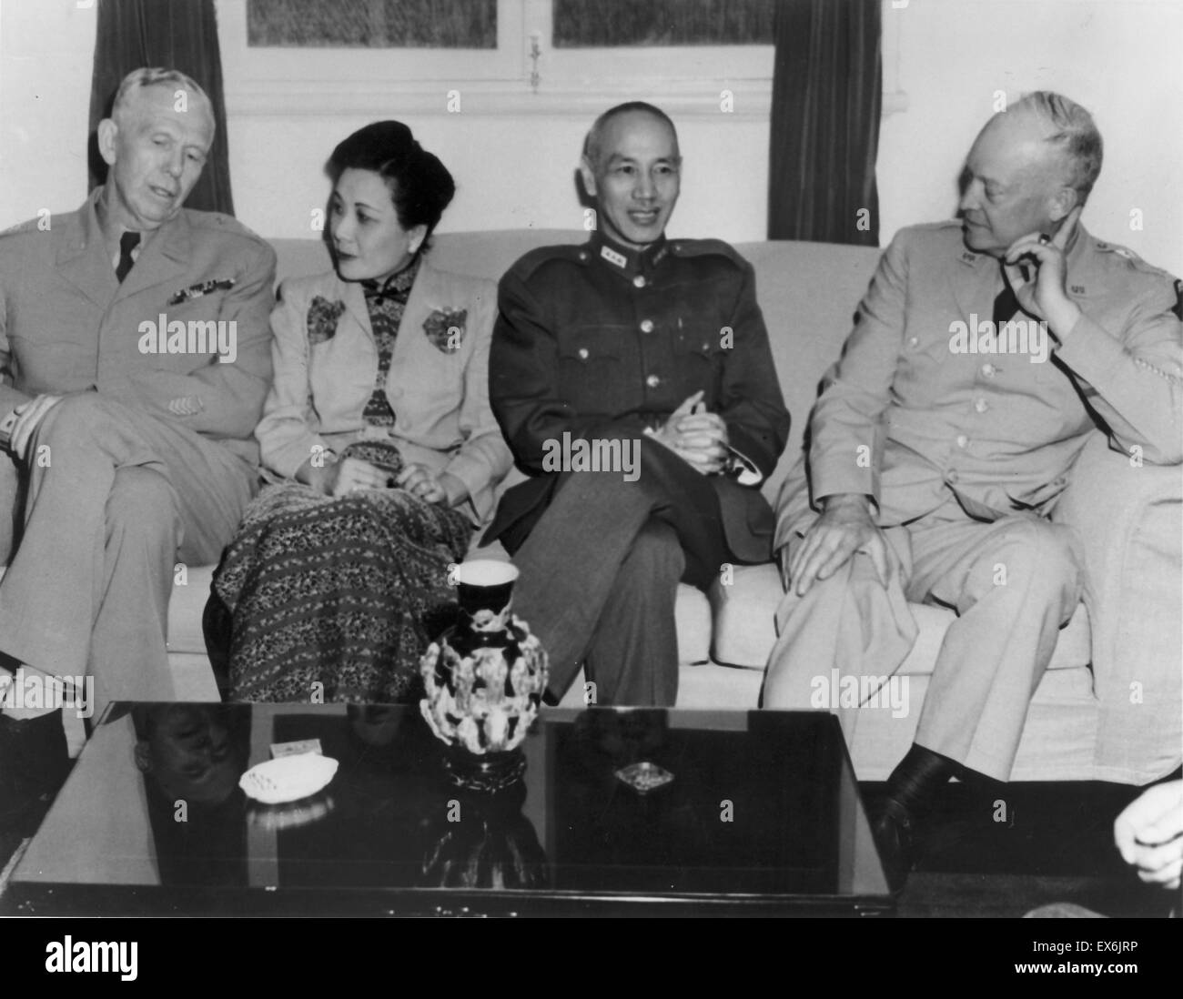George Marshall, Song Meiling, Chiang Kai-Shek und Dwight Eisenhower, ca. 1946 Stockfoto