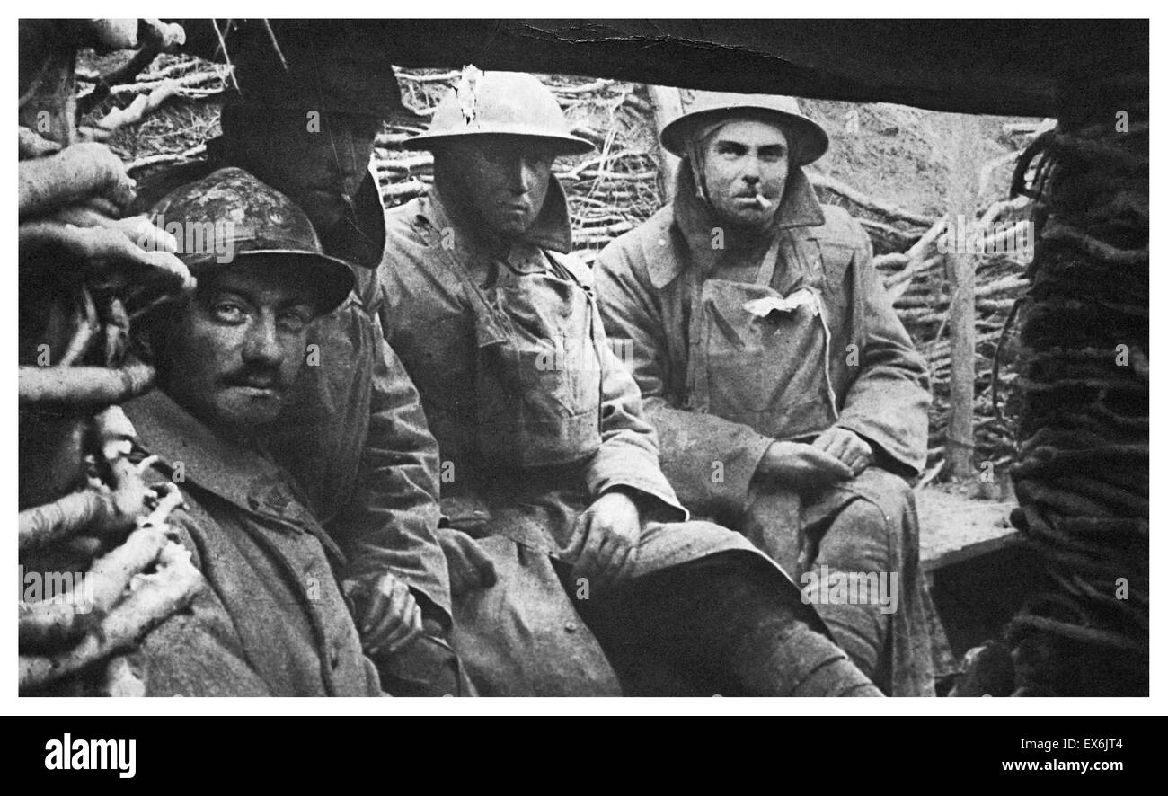Ersten Weltkrieg britische Soldaten in einem Schützengraben 1914 Stockfoto