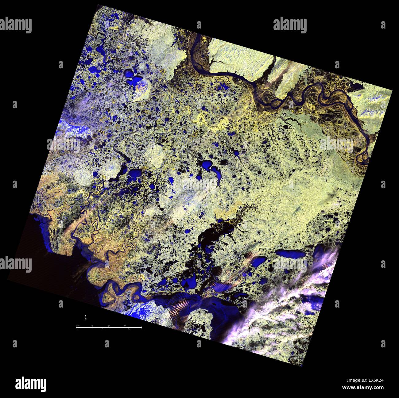 Der Yukon River ist am oberen Rand des Bildes, mit Ausweitung auf dem Beringmeer im unteren linken Teil des Bildes Yukon Delta National Wildlife Refuge-Alaska Stockfoto