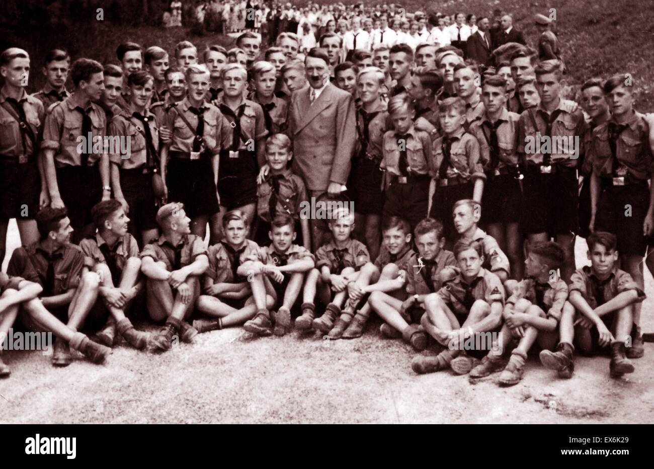 Adolf Hitler mit nationalsozialistischen Partei Hitlerjugend an einer Versammlung 1935 Stockfoto