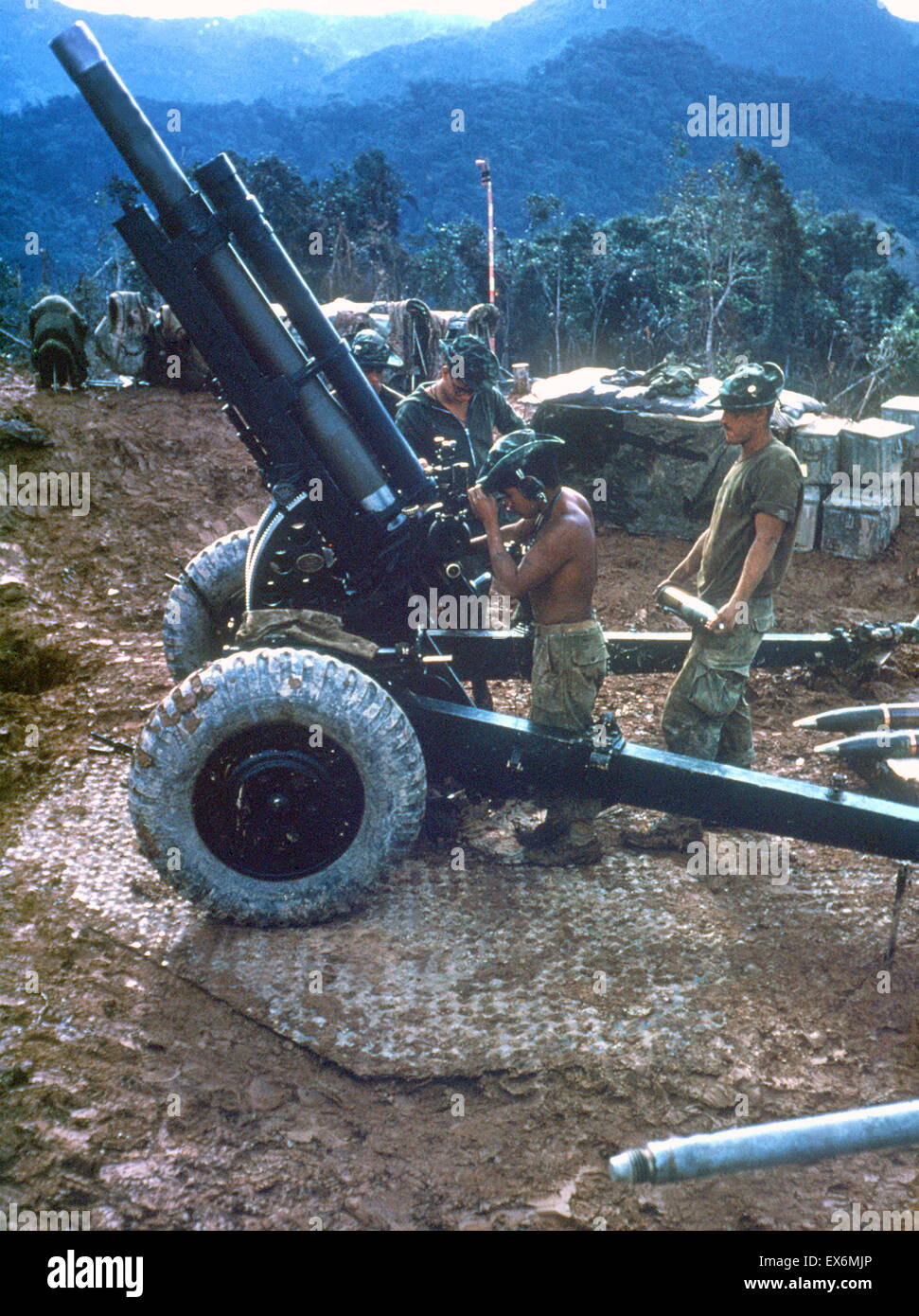 Vietnam-Krieg: US-Artillerie "Gunners" in Lage 1968 Stockfoto