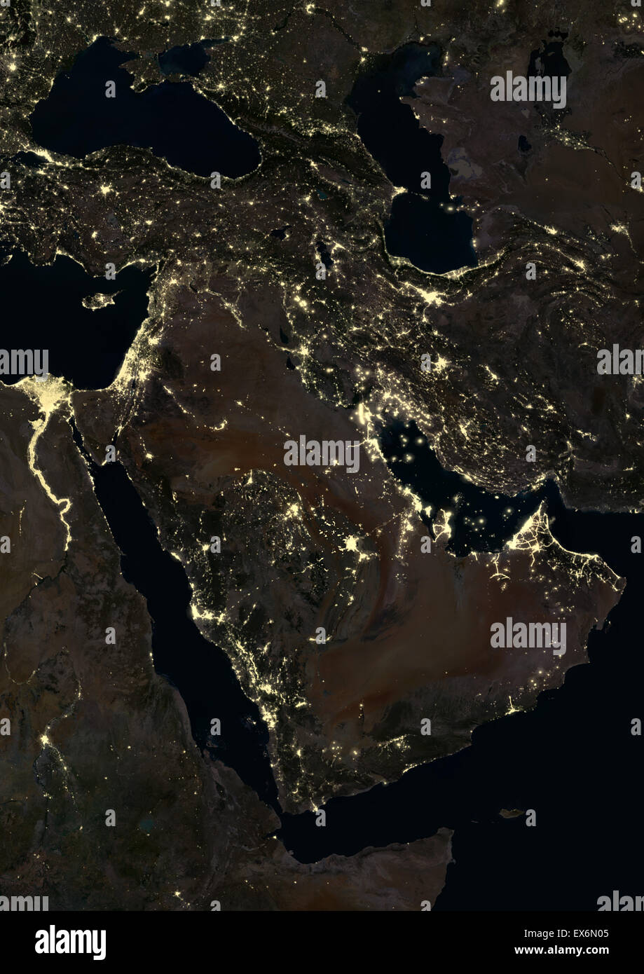 Nahen Osten nachts im Jahr 2012 mit Saudi Arabien im Center. Dieses Satellitenbild zeigt städtische und industrielle Beleuchtung. Stockfoto
