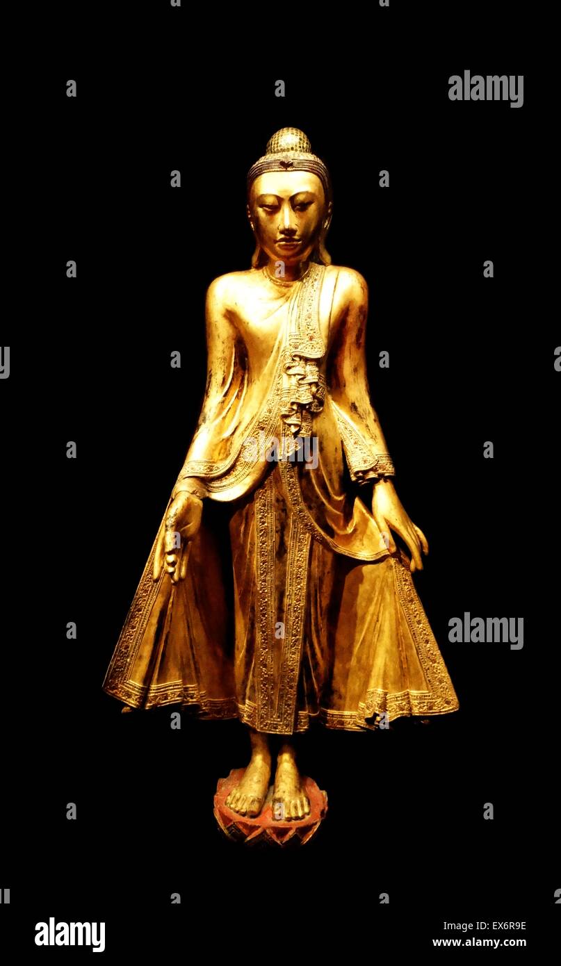 Buddha im Mandalay-Stil aus Myanmar, jetzt als Burma bekannt. Vom Anfang des 19. Jahrhunderts Stockfoto