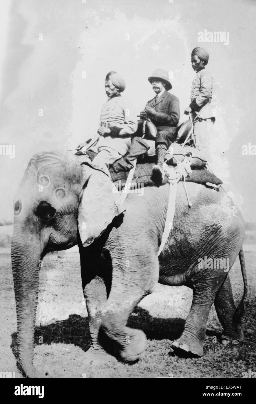 Georg v. von England im Dezember 1911 als König-Kaiser von Indien, installiert werden, auf eine Jagdreise in Nepal nach Indien gereist. Stockfoto