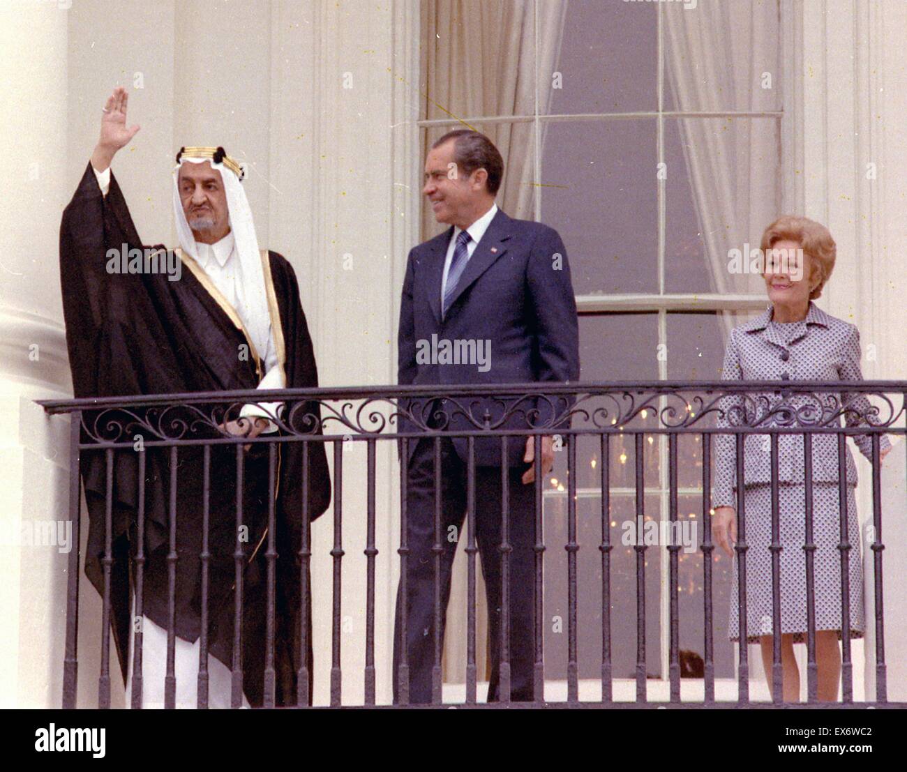 König Faisal Ibn Abd Al-Aziz von Saudi-Arabien, Präsident Nixon und Frau Nixon. Ankunft-Zeremonie König Faisal von Saudi-Arabien Arania begrüßen. 27. Mai 1971. Stockfoto