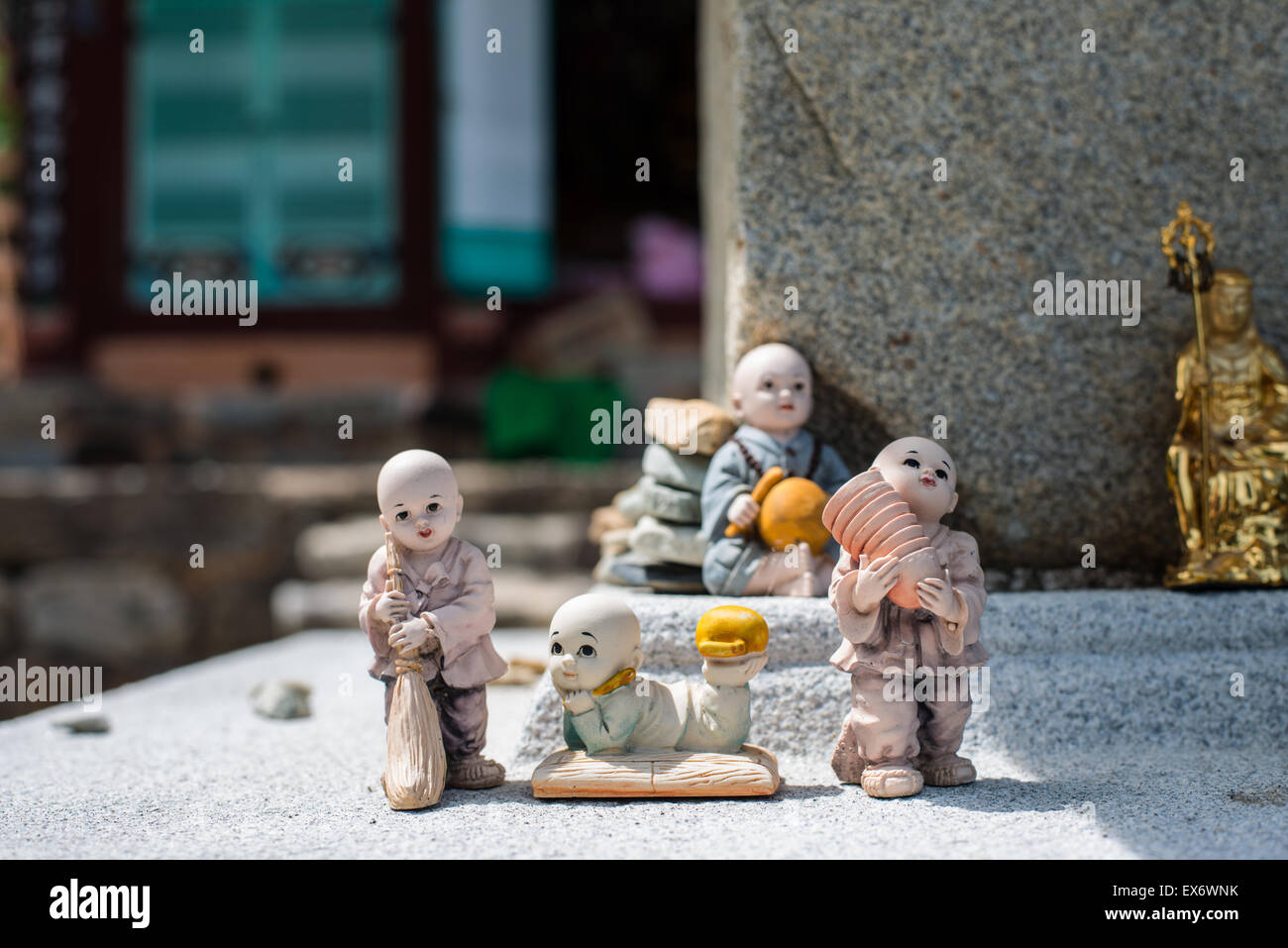 Little Buddha - kleine Statue Ornamente Stockfoto