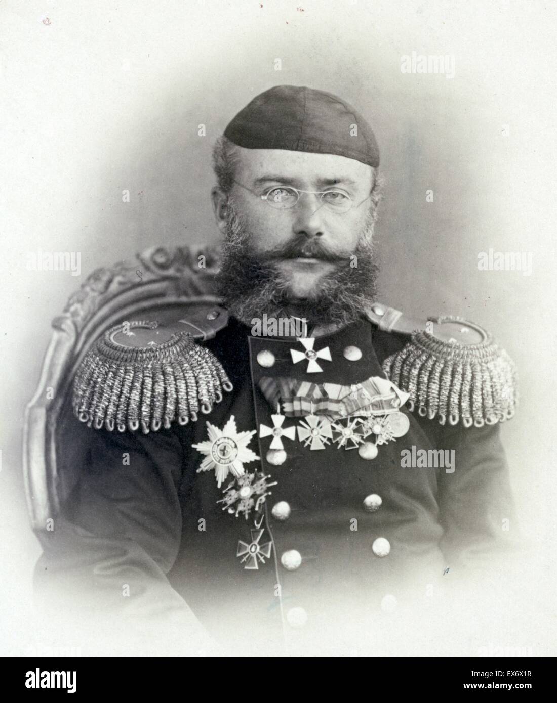 Porträt des russischen Generals Alexander Konstantinowitsch Abramov (1836-1886). Er diente unter General Mikhail Chernyayev während der Zeit der russischen Eroberung von zentralem Asien. Am besten bekannt für die Führung der Belagerung gegen Usbekistan-Stadt Samarkand im Jahre 1868. Stockfoto