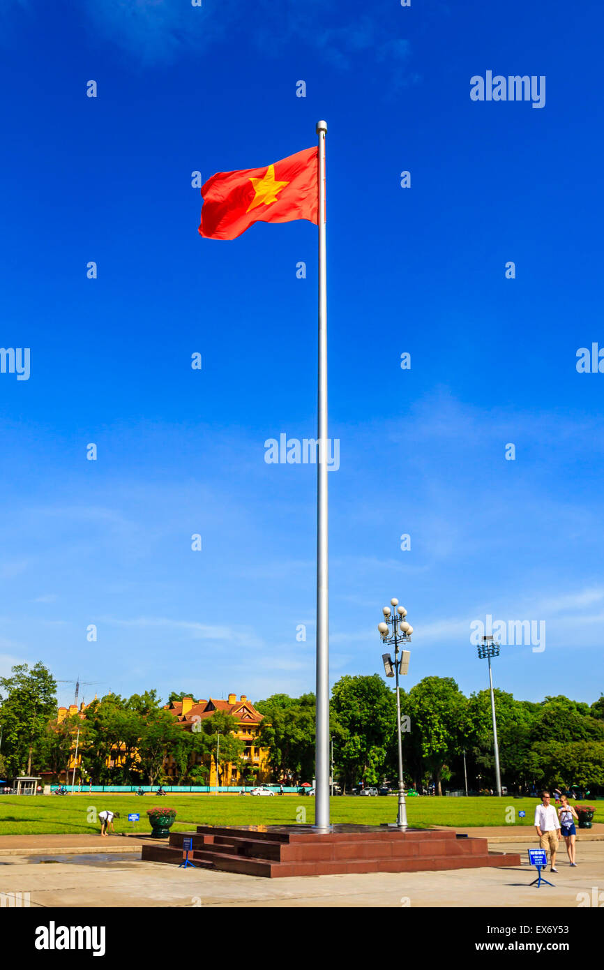 Vietnam-Flagge in Ho-Chi-Minh Mausoleum in Hanoi, Vietnam am 26. Mai 2015 Stockfoto