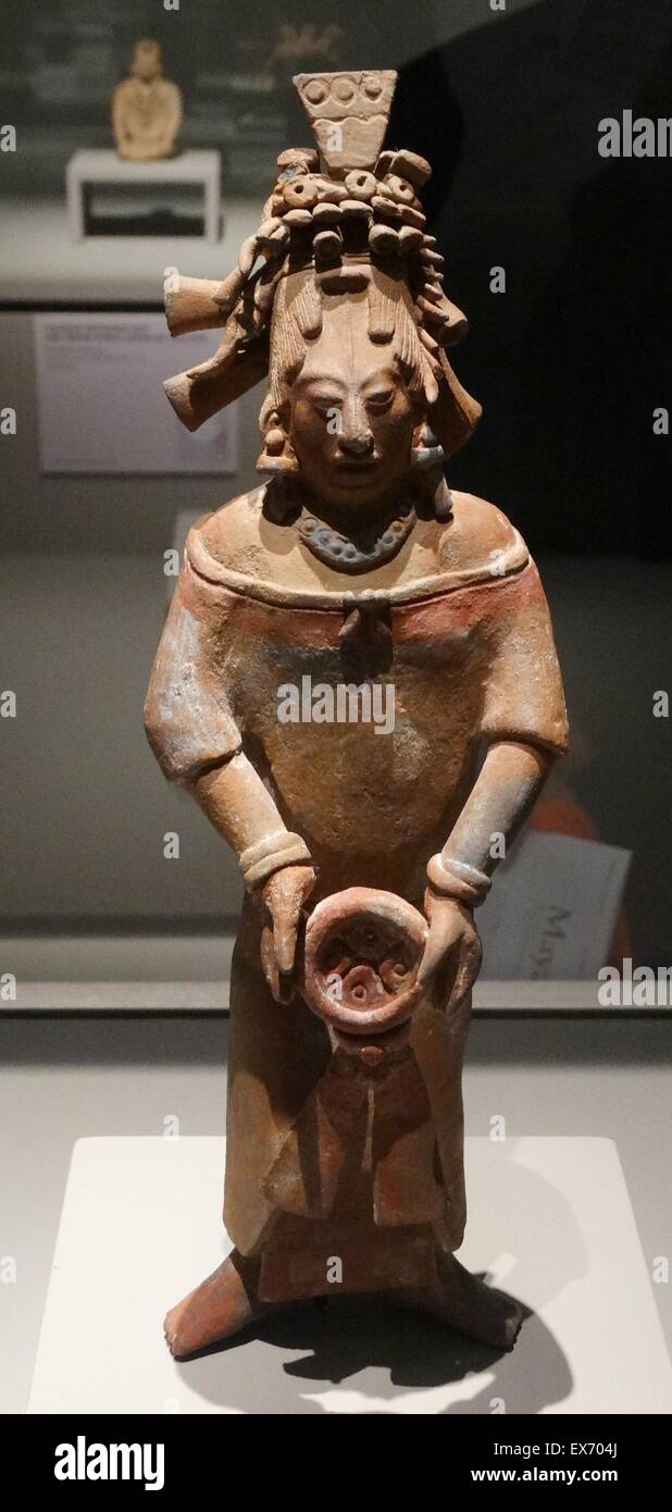 Maya-Keramik Figur einer unbekannten Adeligen Frau. 600-900 N. CHR.; Yucatan, Mexiko Stockfoto