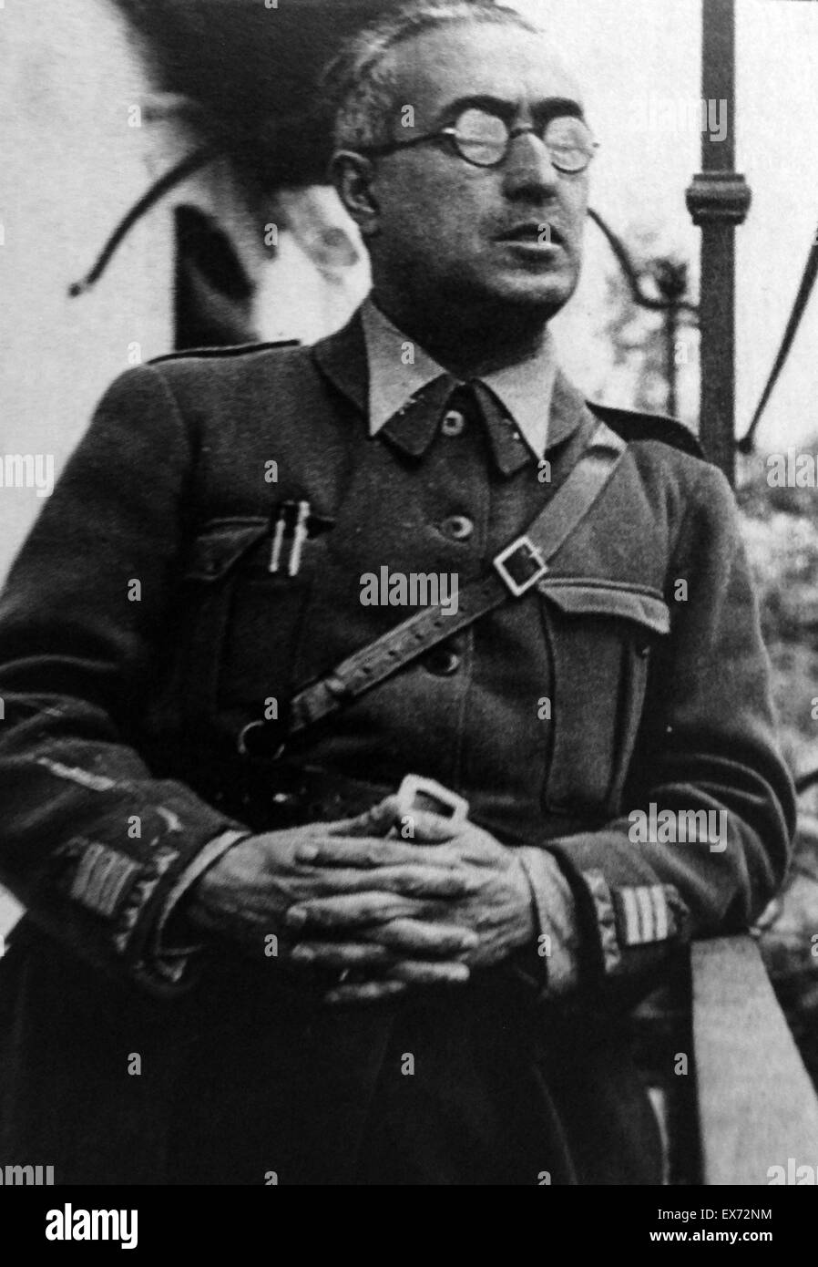 Adolfo Prada Vaquero. (1883 - 1962) Spanische Armee-Offizier, der die  republikanische Regierung während des spanischen Bürgerkriegs treu. Am  Dezember 1936 leitete er eine Abteilung in der zweiten Schlacht von La  Coruña-Straße. 1938