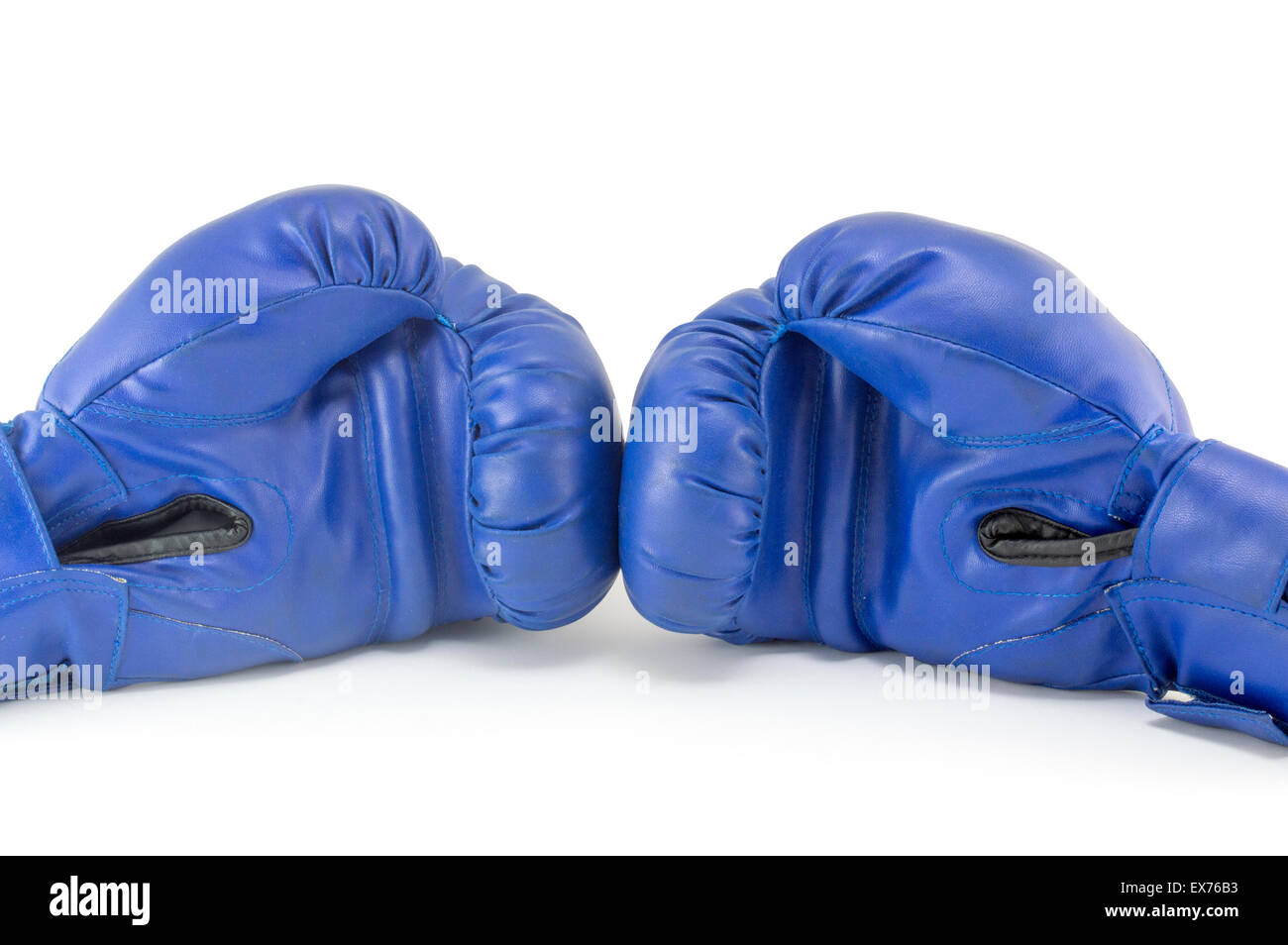 Paar blaue Training Boxhandschuhe isoliert Stockfoto
