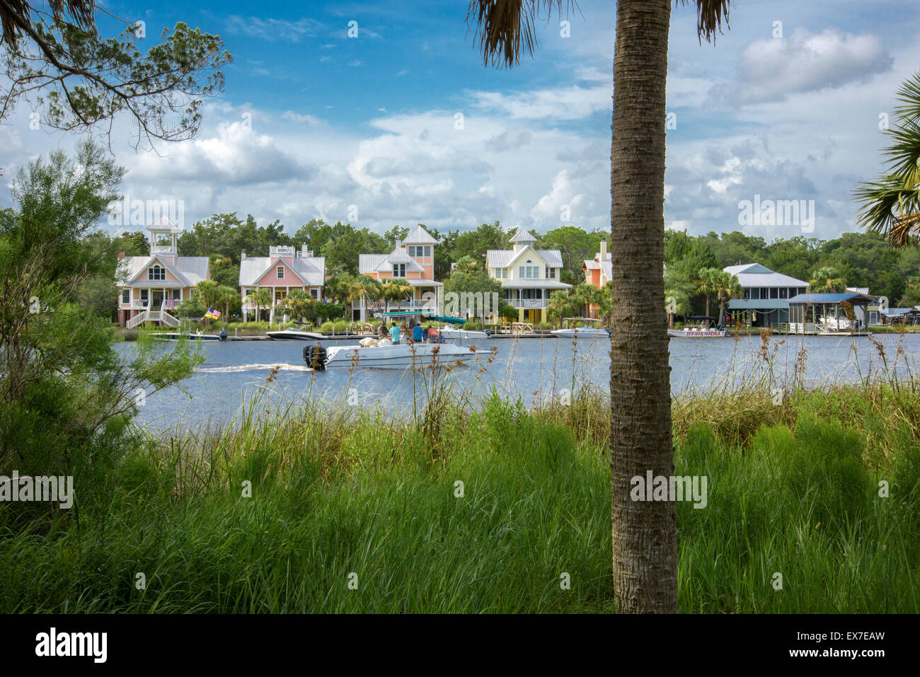 Ferienunterkünften auf Steinhatchee Fluss Stockfoto