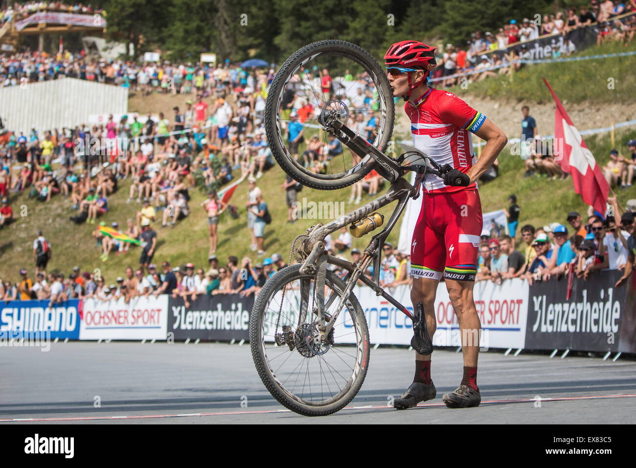 Jaroslav Kulhavy der Tschechischen Republik gewann die Männer UCI Cross Country Mountainbike Weltcup, am Sonntag, 5. Juli 2015, in Lenzerheide, Schweiz. (CTK Foto/Michal Cerveny) Stockfoto