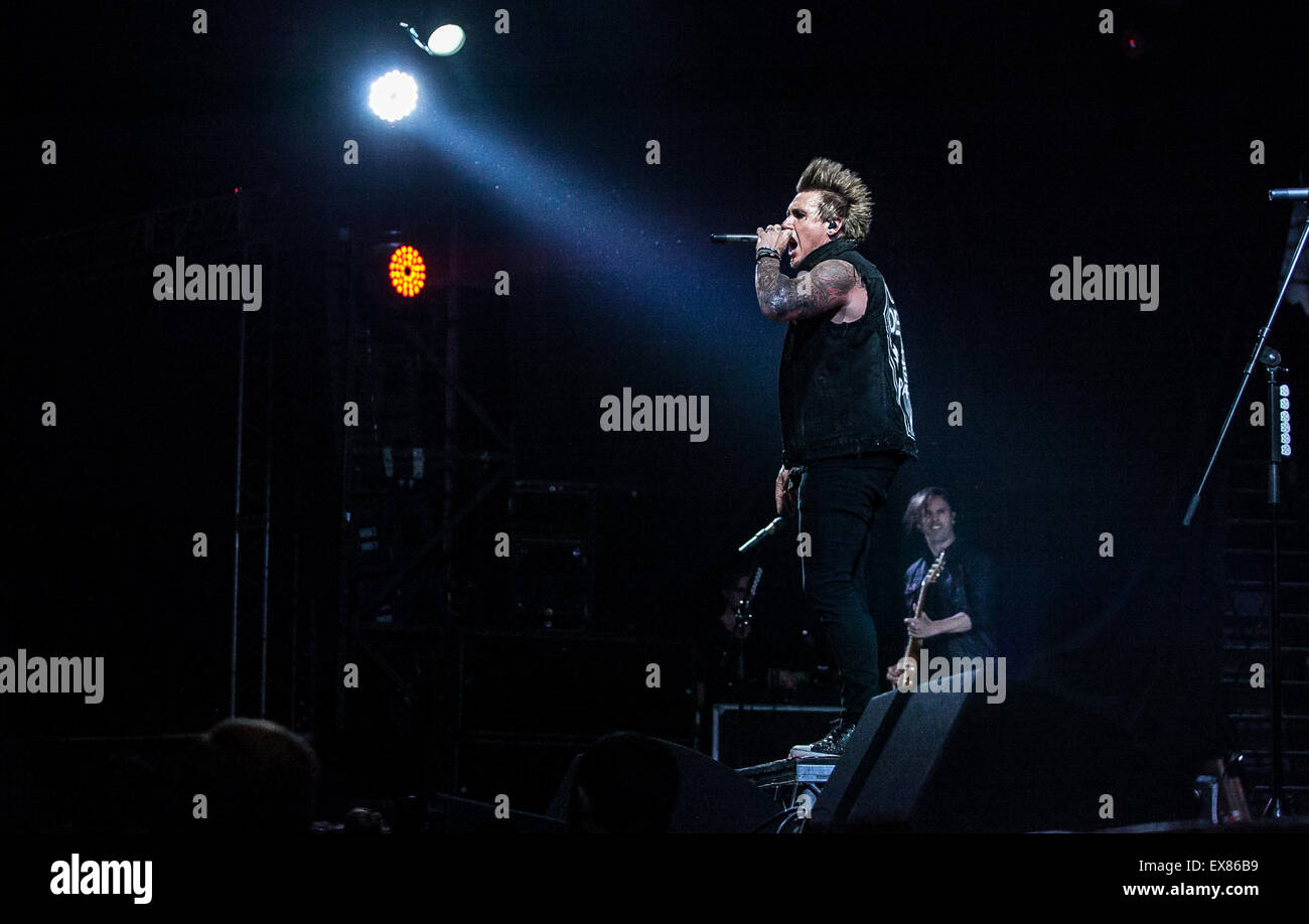 Moskau, Russland - 28. Juni 2015: Papa Roach, die live im Ray nur Arena Nachtclub Stockfoto