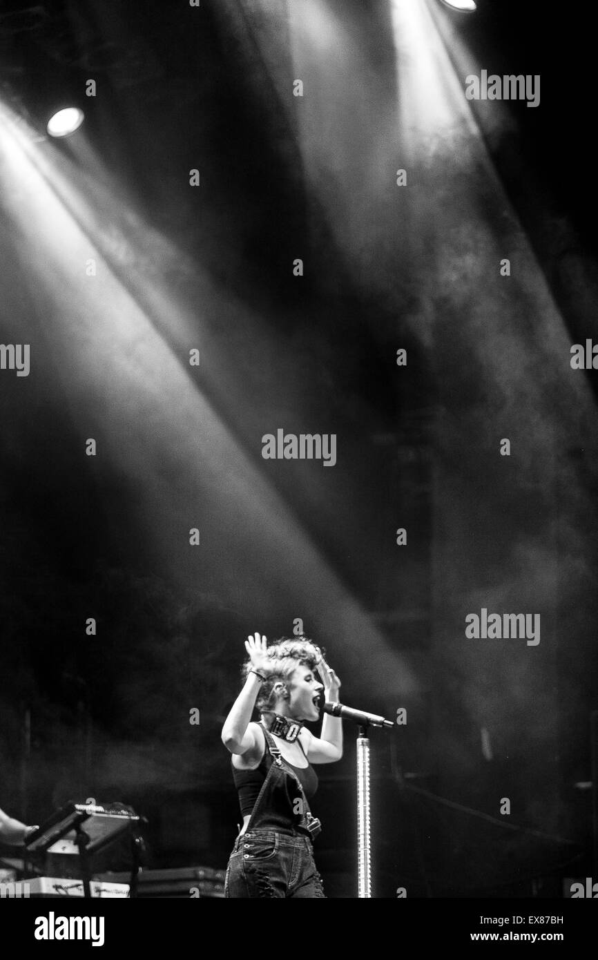 Moskau, Russland - 29. Januar 2015: Kiesza Gesang an HP-Musik-Event in Yotaspace Nachtclub Stockfoto