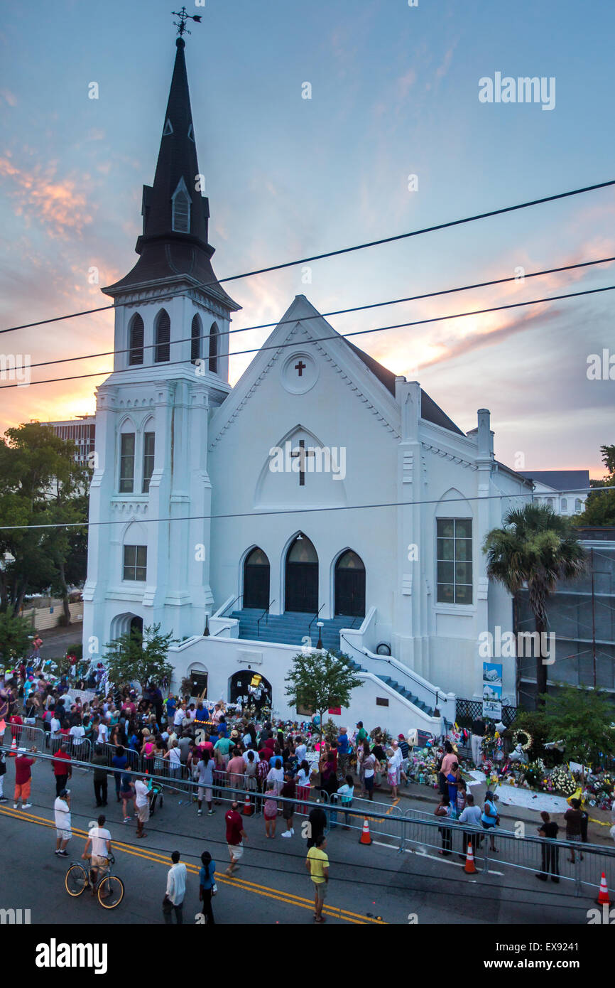 Überblick über Emanuel AME Church auf Calhoun St. in Charleston eine Woche nach der Schießerei, die neun Leben im Inneren der Kirche nahm Stockfoto