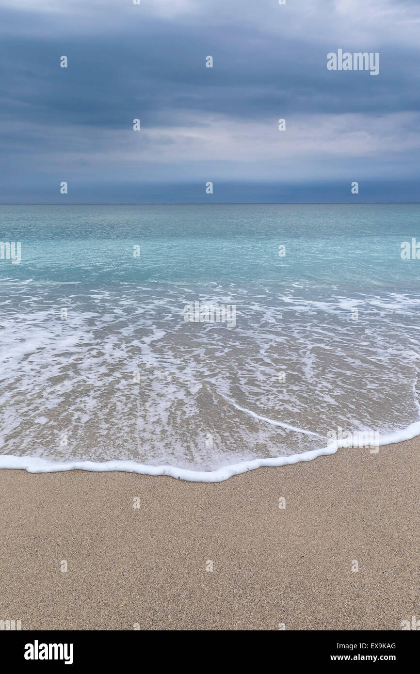 Ruhige See am Fistral Beach in Newquay, Cornwall. Stockfoto