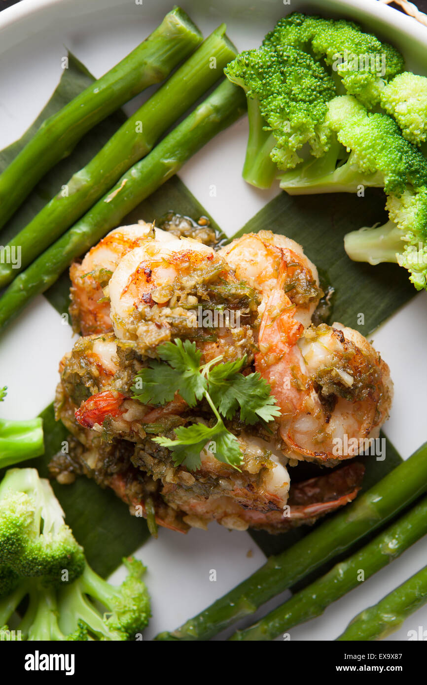 Shrimp Scampi mit Gemüse Stockfoto