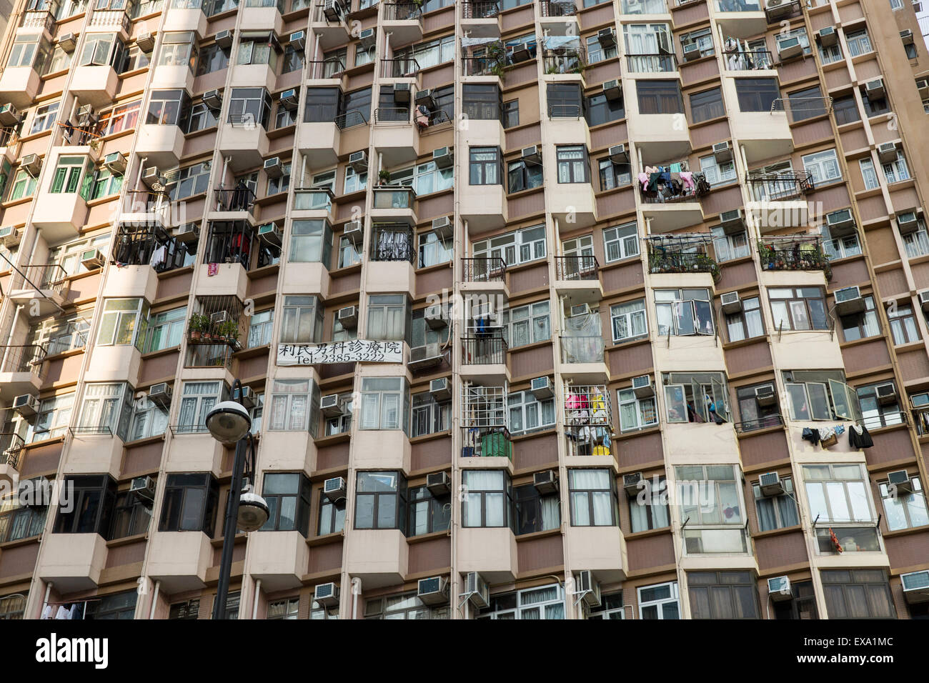 Wie Viel Kostet Ein Haus In China China, Hong Kong, Türmen Wände der Wohnung Hochhaus auf Canton Road auf