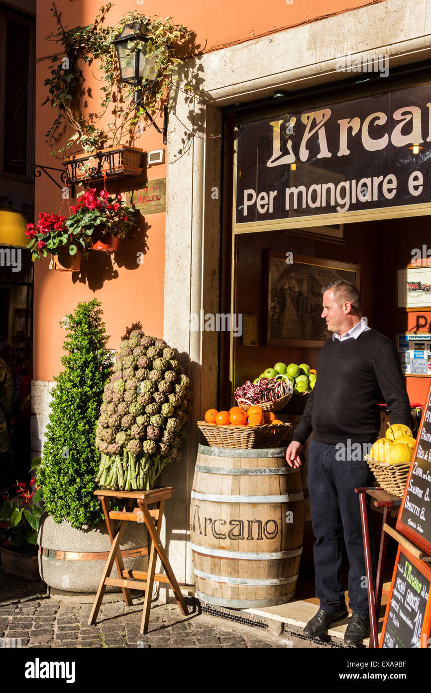 Besitzer des Restaurants in Rom in Italien Stockfoto