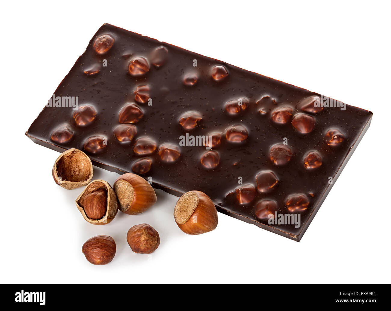 Schokolade und Nüssen mit Zimtstangen, Sternanis, isoliert Stockfoto