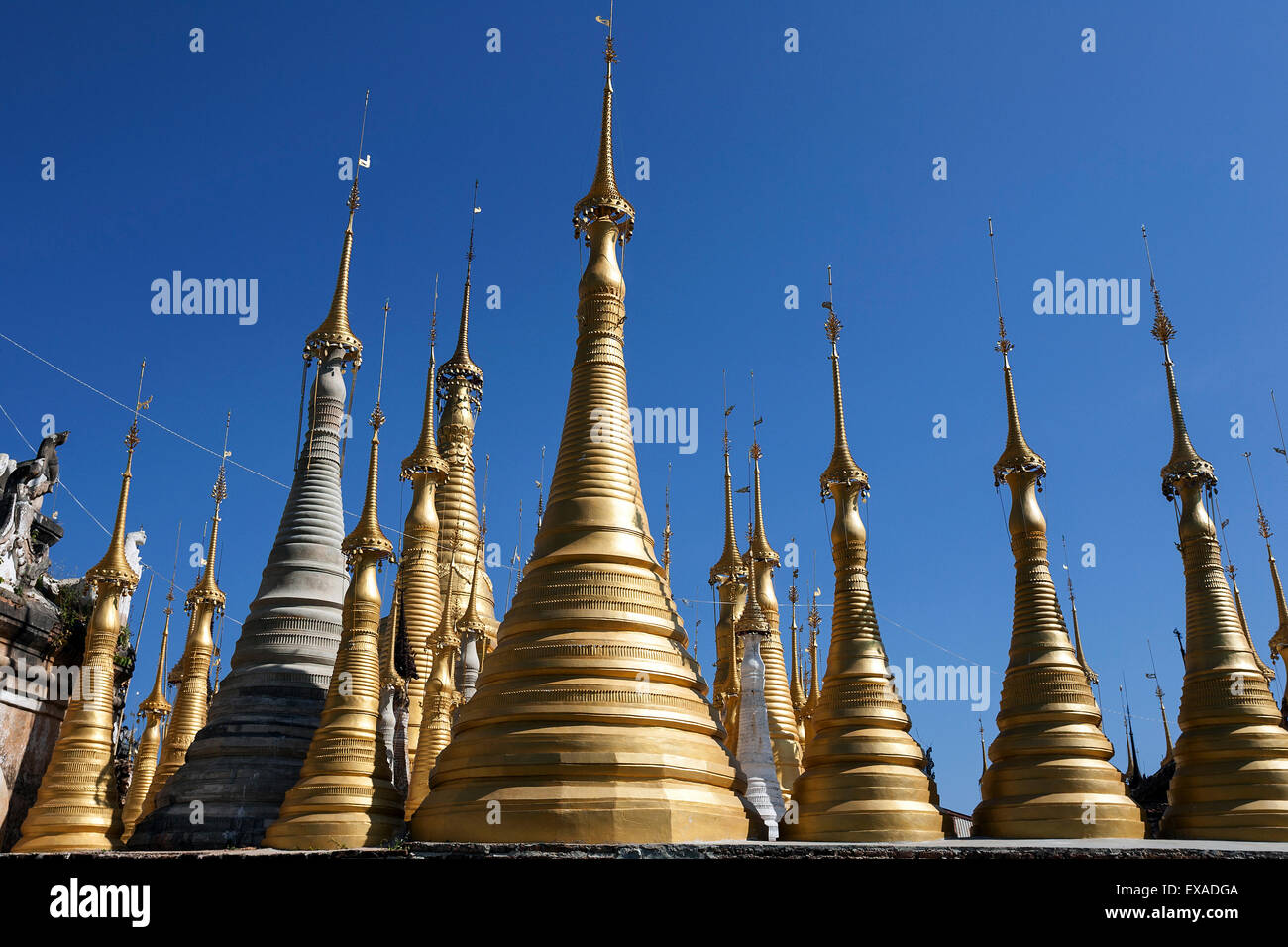 Pagode Wald, restaurierten Stupas, in der Nähe von Indein am Inle-See, Shan State in Myanmar Stockfoto