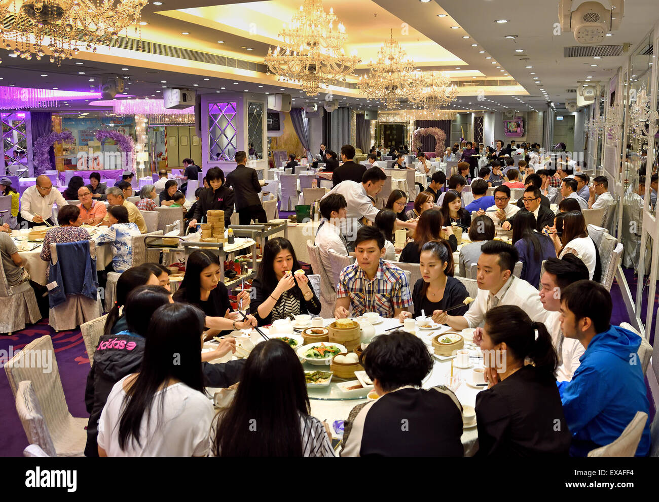 Hong Kong Chinese Restaurant Geschäftsleute Mittagessen Büro-China Stockfoto