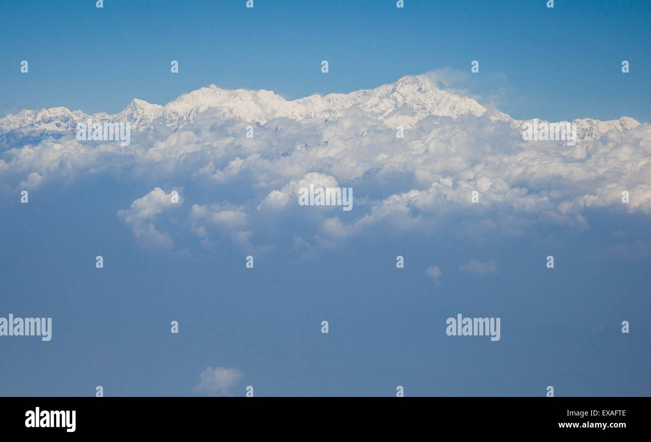 Kangchendzönga, die dritte höchste Berg der Welt, gesehen von einem Flugzeug, Bandogra nach Paro Flug, Himalaya, Indien, Asien Stockfoto