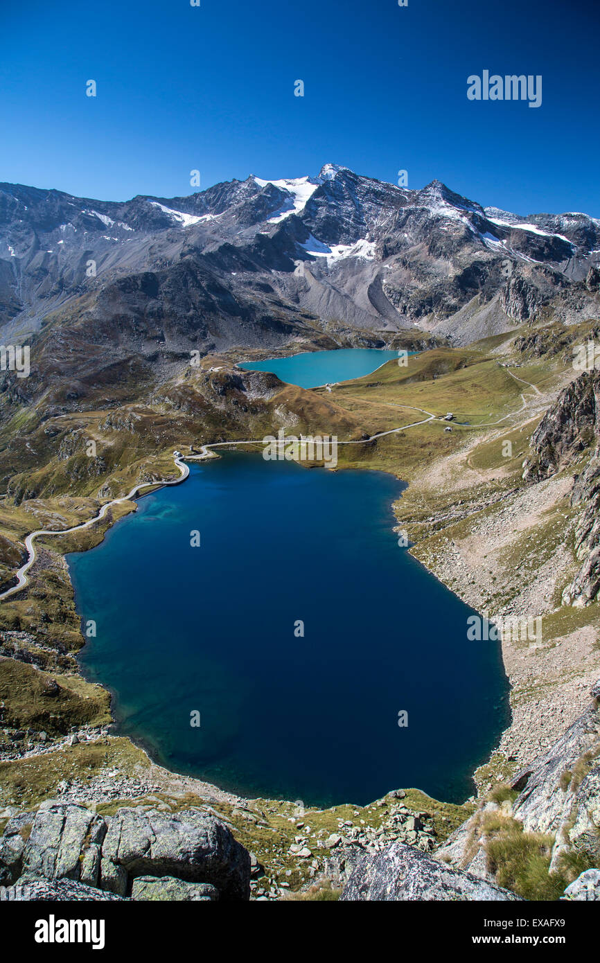 Blick auf Lake Agnel und See Serru, Colle del Nivolet, Ceresole Reale, Alpi Graie (Graian Alpen), Piemont, Italien, Europa Stockfoto