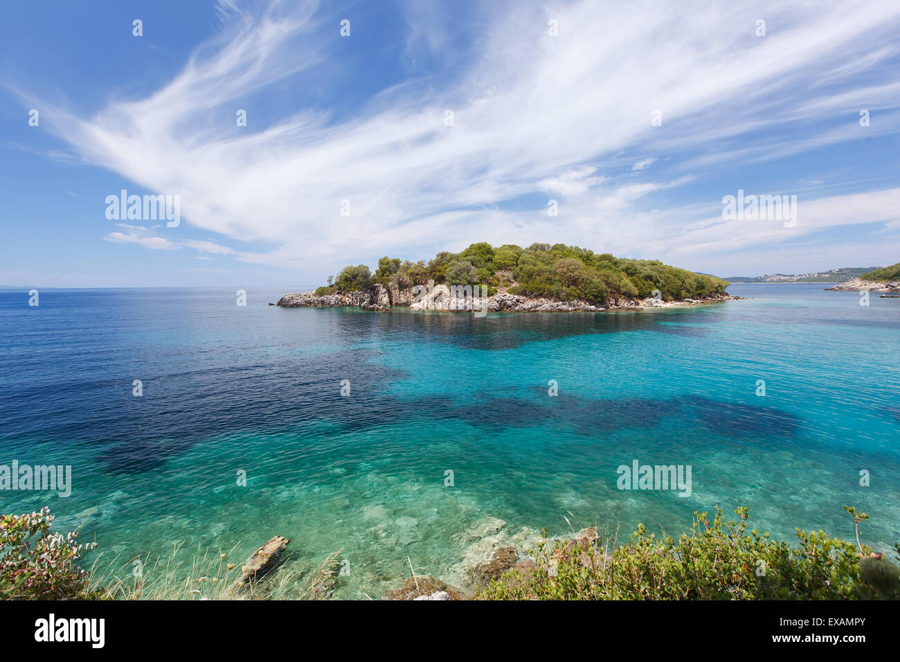 Syvota, Agia Paraskevi Insel. Schöne Landschaften von Agia Paraskevi Insel, Perdika, Sivota, Griechenland Stockfoto