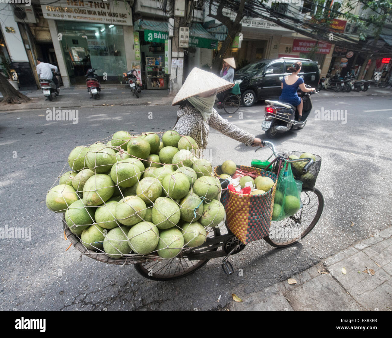 Pomelo-Anbieter in Hanoi, Vietnam Stockfoto