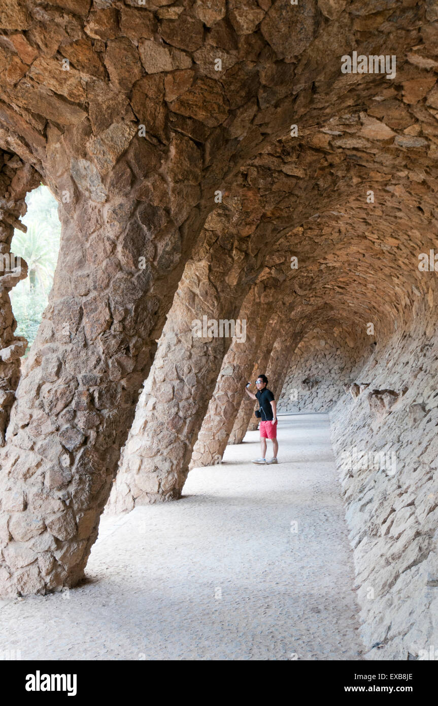 Überdachte Portico, monumentale Zone im Parc Güell, Barcelona Stockfoto