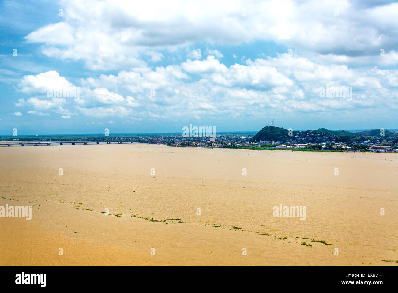 Blick auf den Fluss Guayas in Guayaquil, Ecuador Stockfoto